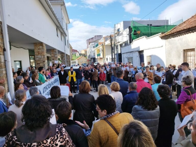 O BNG de Ribeira apoia á veciñanza e esixe médicos para Aguiño