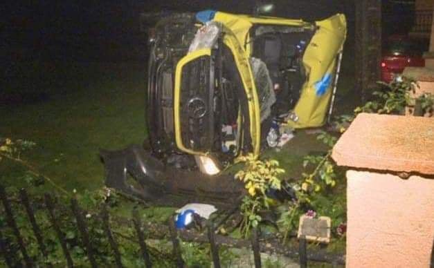 Falece o condutor dunha ambulancia ao envorcar o seu vehículo en Curtis