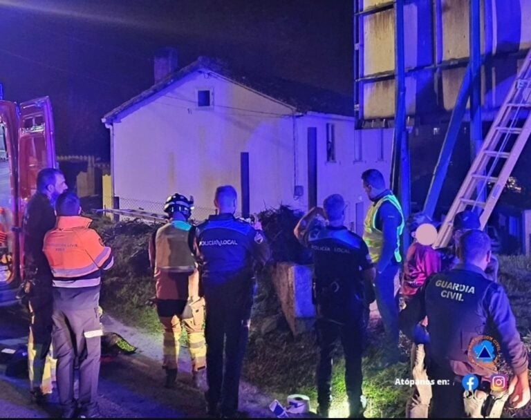 Rescatan a un niño que cayó en un pozo de seis metros en Ames