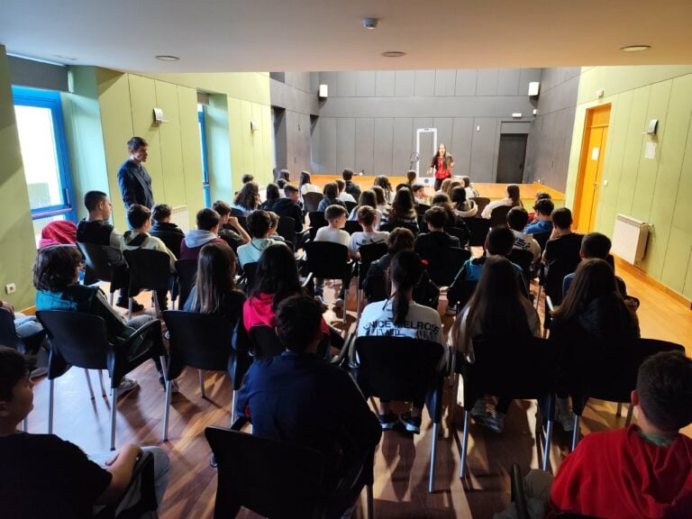 “Expectativa vs realidade” de Trémola Teatro abre a programación especial do 25N en Brión