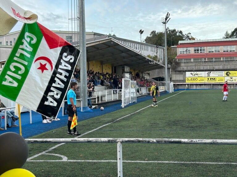 O partido solidario entre Bertamiráns e Bastavales recada 1.600 € en favor de SOGAPS