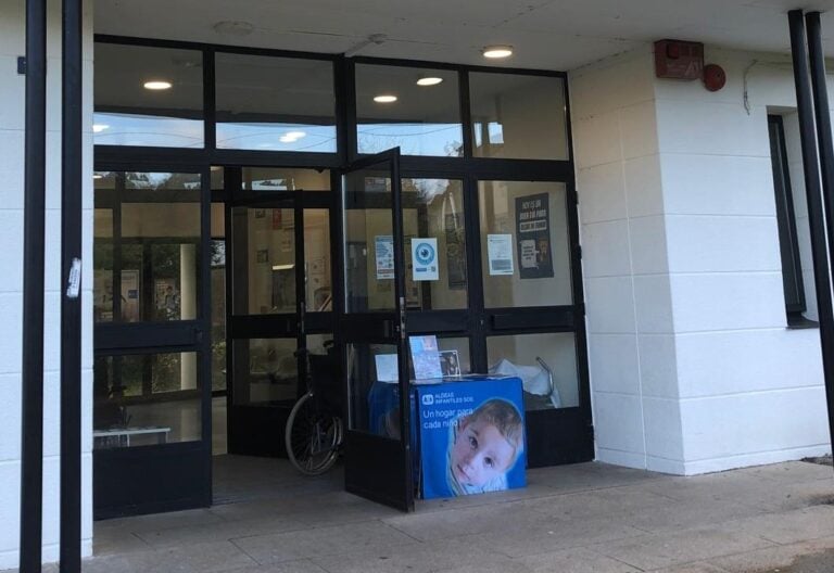 O BNG de Ames denuncia falta de persoal no servizo de pediatría do Centro de Saúde de Bertamiráns