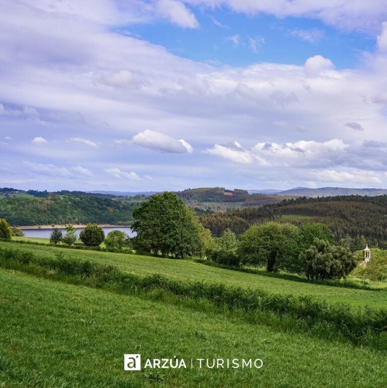 Arzúa leva o mellor do seu patrimonio, gastronomía e turismo rural a FITUR 2025