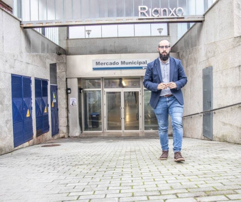 Rianxo oferta sete postos no seu mercado municipal