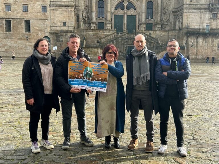 Festa do waterpolo alevín e benxamín na piscina municipal de Santa Isabel