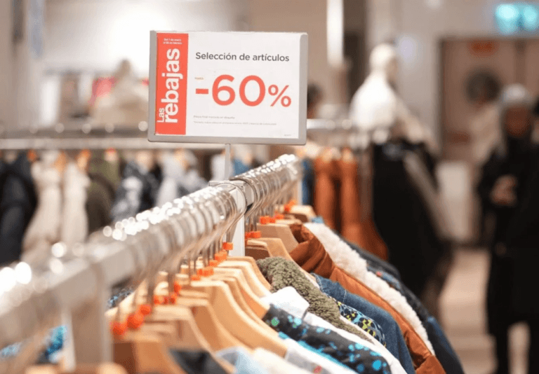 FACUA Galicia alerta sobre los abusos en rebajas y sugiere prohibir el Black Friday