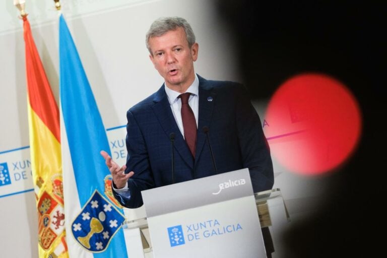 La Xunta suspenderá automáticamente las clases con alerta roja o naranja por nieve