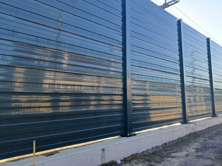 Calvo de la Uz solicita a Adif modificar as pantallas acústicas en Francos e Osebe