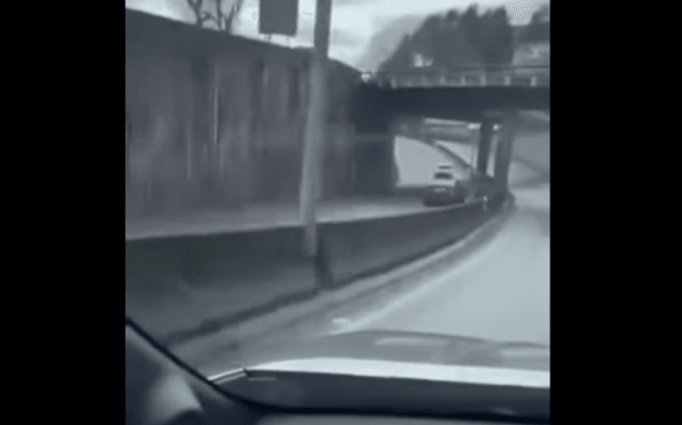VIDEO | Investigan a un kamikaze que circuló en sentido contrario por el periférico compostelano