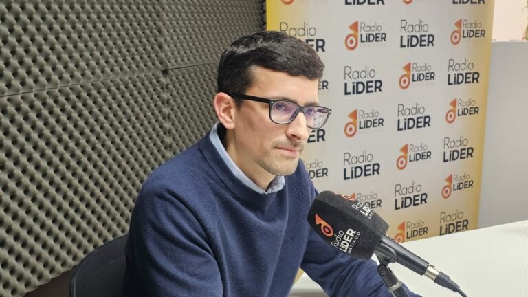 Padrón amplía a Pascua, renova o Mercado de Abastos e retira símbolos franquistas