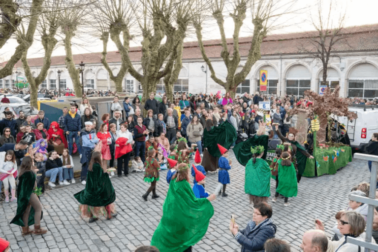 Padrón adía o Desfile e o Concurso de Entroido ao 15 de marzo