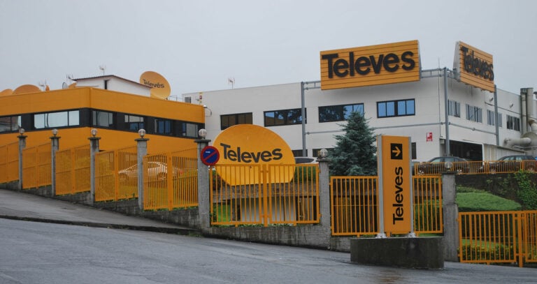 Televés anuncia un ERE que afectará a 36 trabajadores en Santiago y Oroso