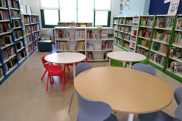 As bibliotecas de Ames reciben a primavera con novas sesións de contacontos para as crianzas