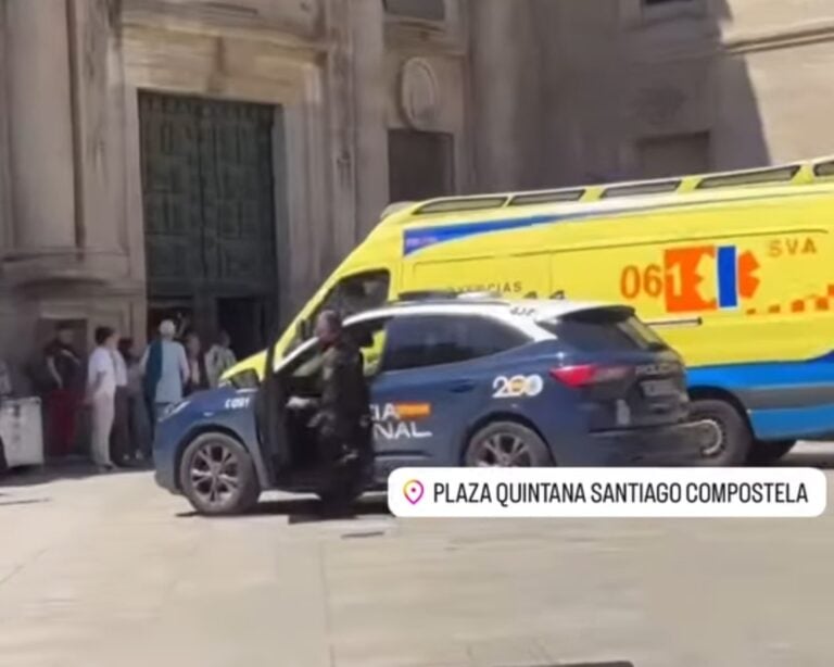 Fallece un turista alemán tras sufrir un infarto en la Plaza de la Quintana