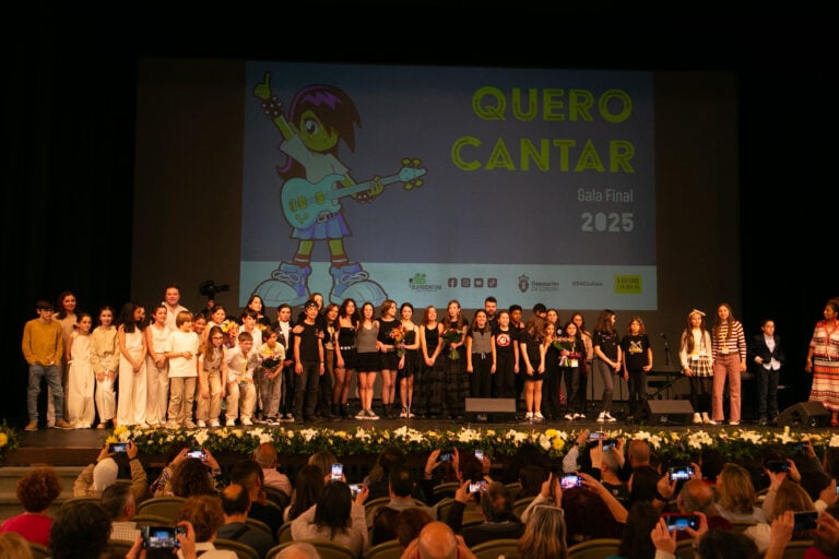 Emma Pérez e Candela Caamaño, de Ames, gañan o concurso Quero Cantar 2025