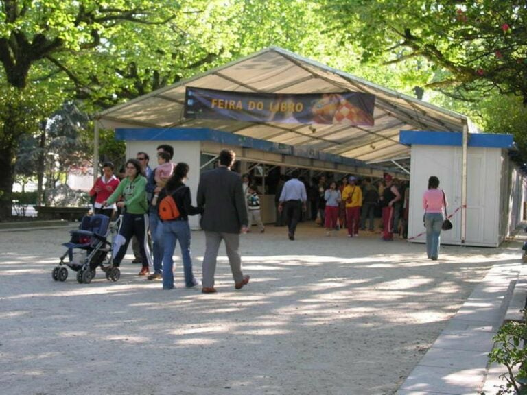 Santiago prepárase para acoller unha nova edición da Feira do Libro