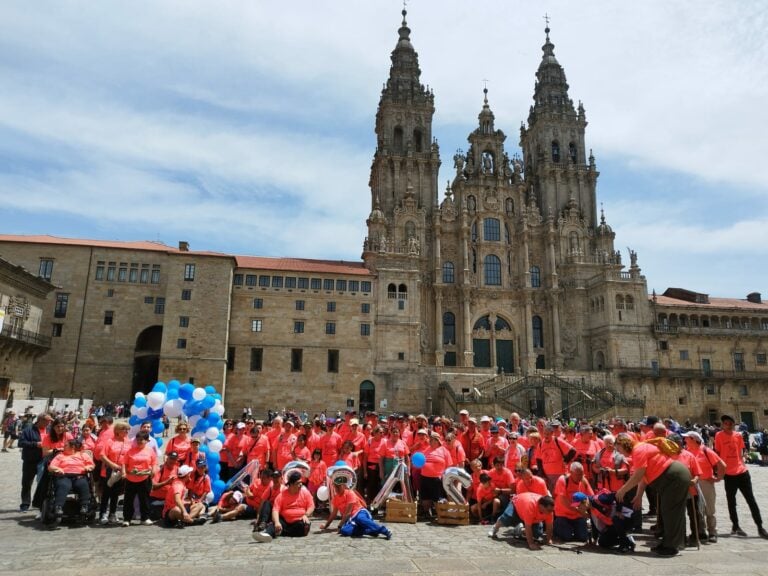 Máis de 150 persoas de ASPAS finalizan o Camiño de Santiago desde Ferrol