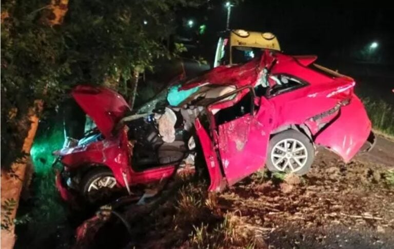 Fallece un joven de 28 años al chocar contra un árbol en A Baña