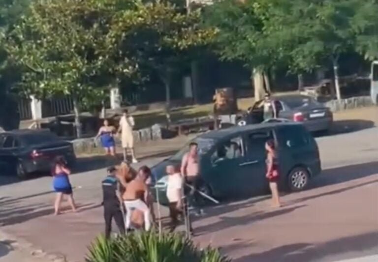 O falecido na pelexa de Ribeira é un veciño de Santiago de 36 anos