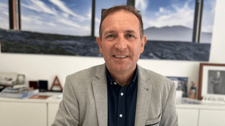 Alcalde de As Neves: «Os tintos de Rías Baixas están coñecendo máis fama e máis valor»