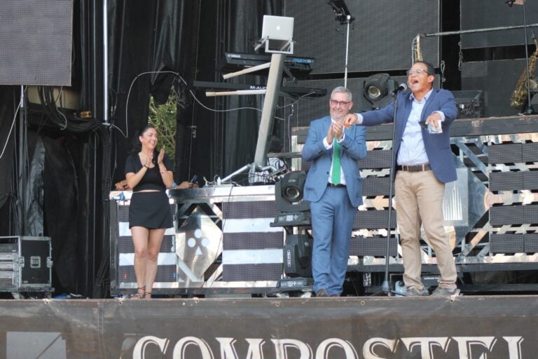 Roland Rojas pecha as festas de Ames cun pregón a prol da integración da inmigración en Galicia
