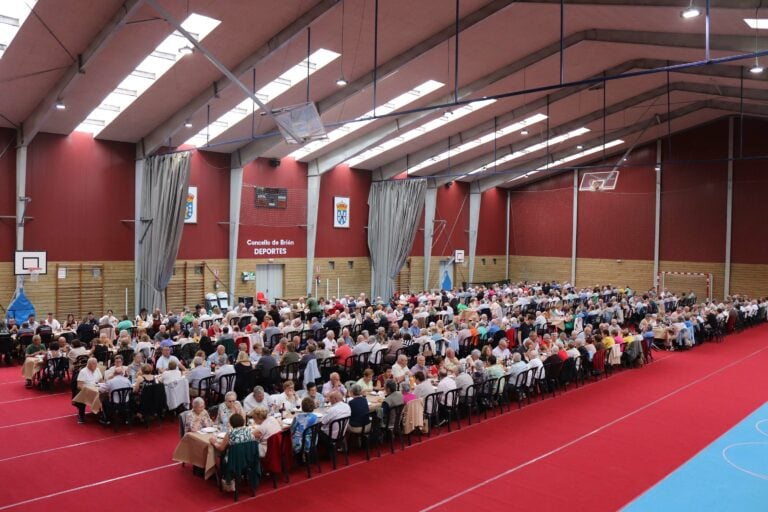 Máis de catrocentas persoas participaron na Festa dos Maiores de Brión