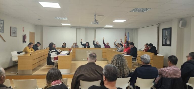 Pleno extraordinario en Teo para tratar a xestora de residuos da construción en Cacheiras