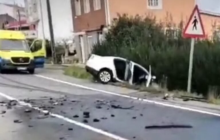 Colisión múltiple en Silleda con hasta diez coches y un camión implicados