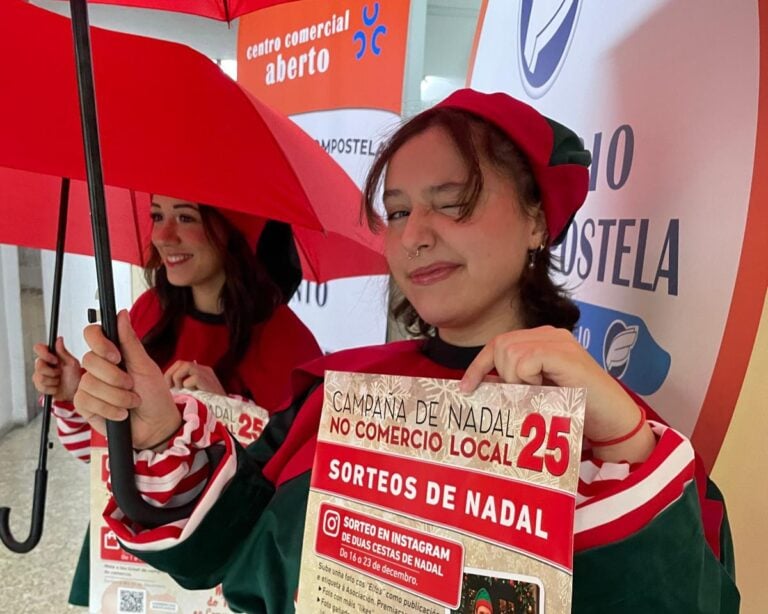Vive a maxia do Nadal no comercio local de Compostela