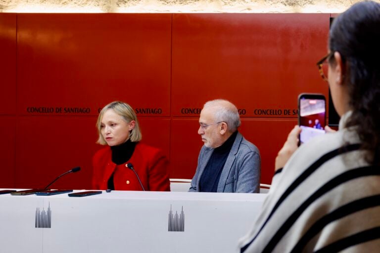 PSOE acusa ao goberno de Sanmartín de «bloquear» solucións para reforzar Bombeiros e Policía