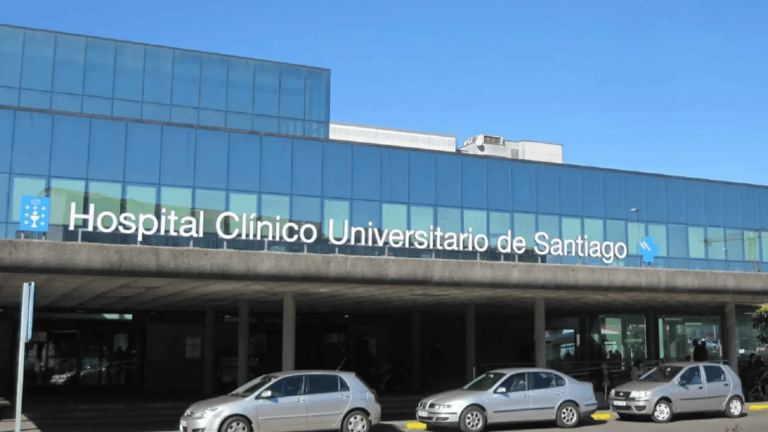Radio Líder Santiago emite este jueves desde la planta de Pediatría del CHUS