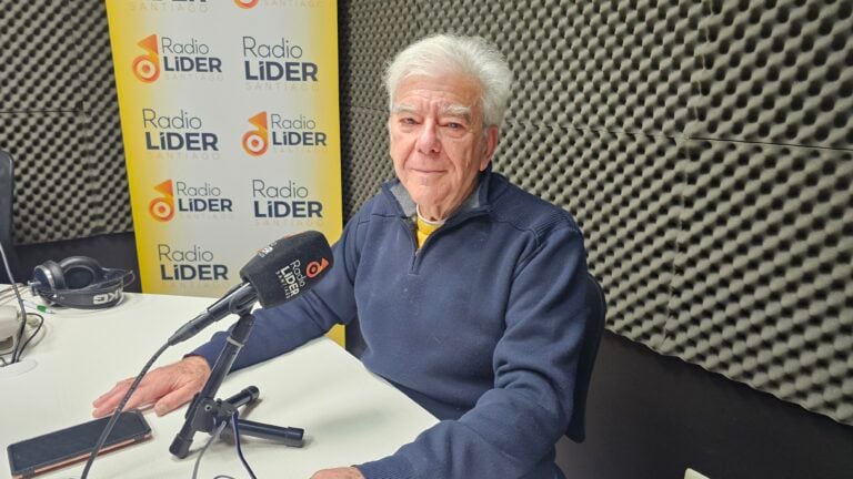 Cerca de 2.500 venezolanos en Santiago y comarca, pendientes de la situación en su país