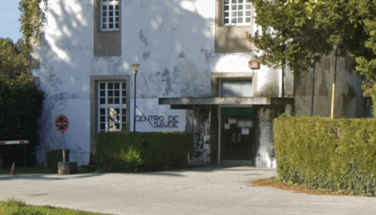 O Centro de Saúde de Conxo perde a atención pediátrica diaria