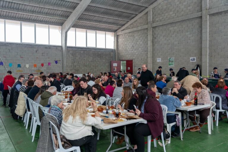 A parroquia de Abellá, en Frades, celebra este sábado a XII Festa da Filloa