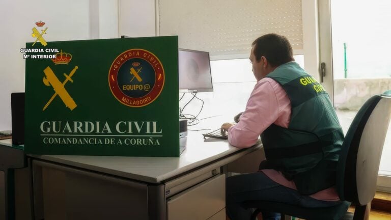 Tres investigados por extorsionar a un vecino de Ordes mediante amenazas telefónicas