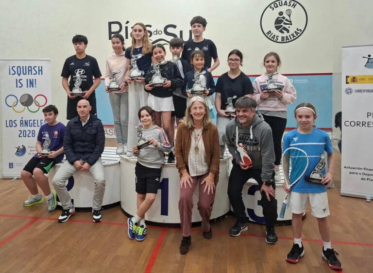 Os amesáns Mara Prieto e Mauro Vilas, ouro no Campionato Galego sub-15 de squash