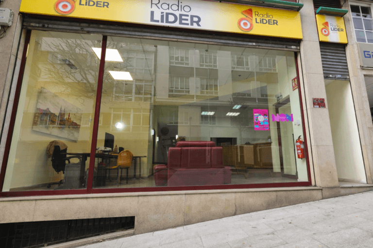 Radio Líder hace honor a su nombre con 93.000 oyentes diarios en Galicia