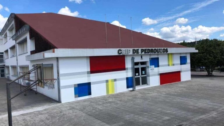 Alumnos sufren golpes de calor en el IES de Pedrouzos de Brión por falta de climatización