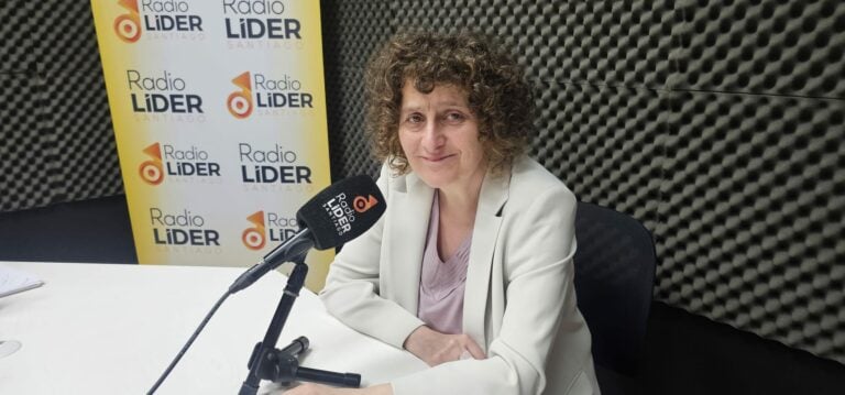 Sanmartín: «Estamos facendo o traballo en solitario, co bloqueo permanente do PP na oposición e sen axuda da Xunta»