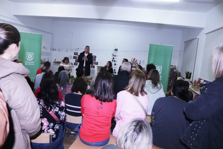 Cheo absoluto nas «Conversas co alcalde» en Bastavales e Os Ánxeles