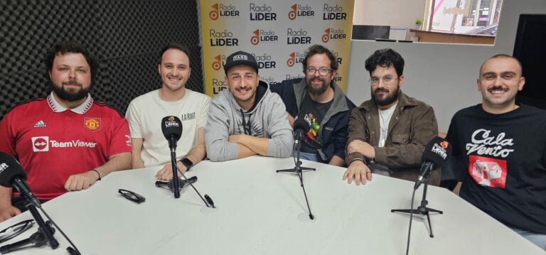 Onda Chicha: Skadelos electrifica o seu ADN acústico e gaña músculo sen perder esencia