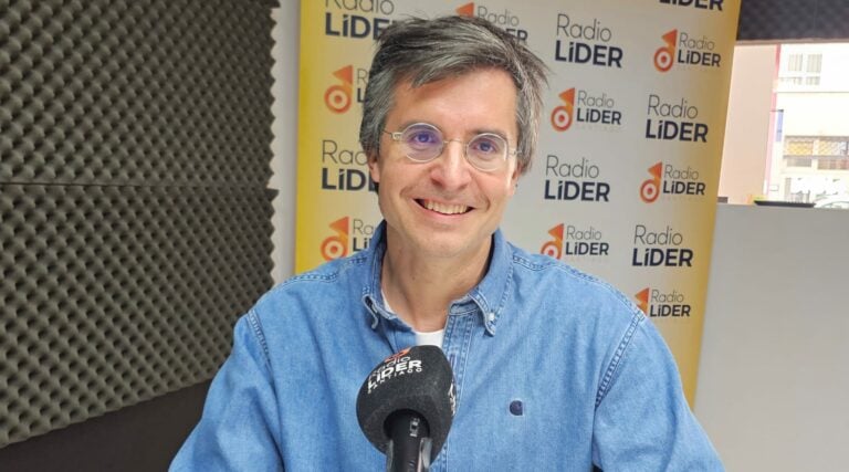 Verea: «Quero ser alcalde de Santiago, pero a decisión é do partido»