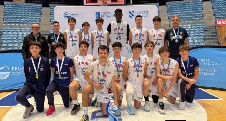 El Obradoiro infantil se corona campeón gallego