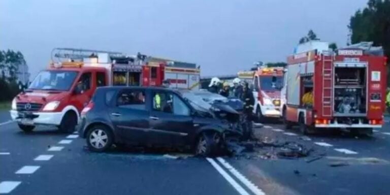 Accidente múltiple con cinco vehículos en el corredor Brión-Noia