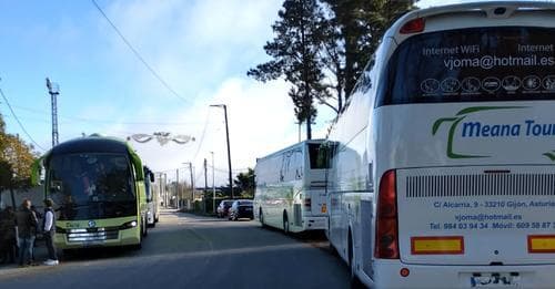 A avalancha de xente durante a fin de semana obriga a ampliar o horario do Belén Artesanal de Valga