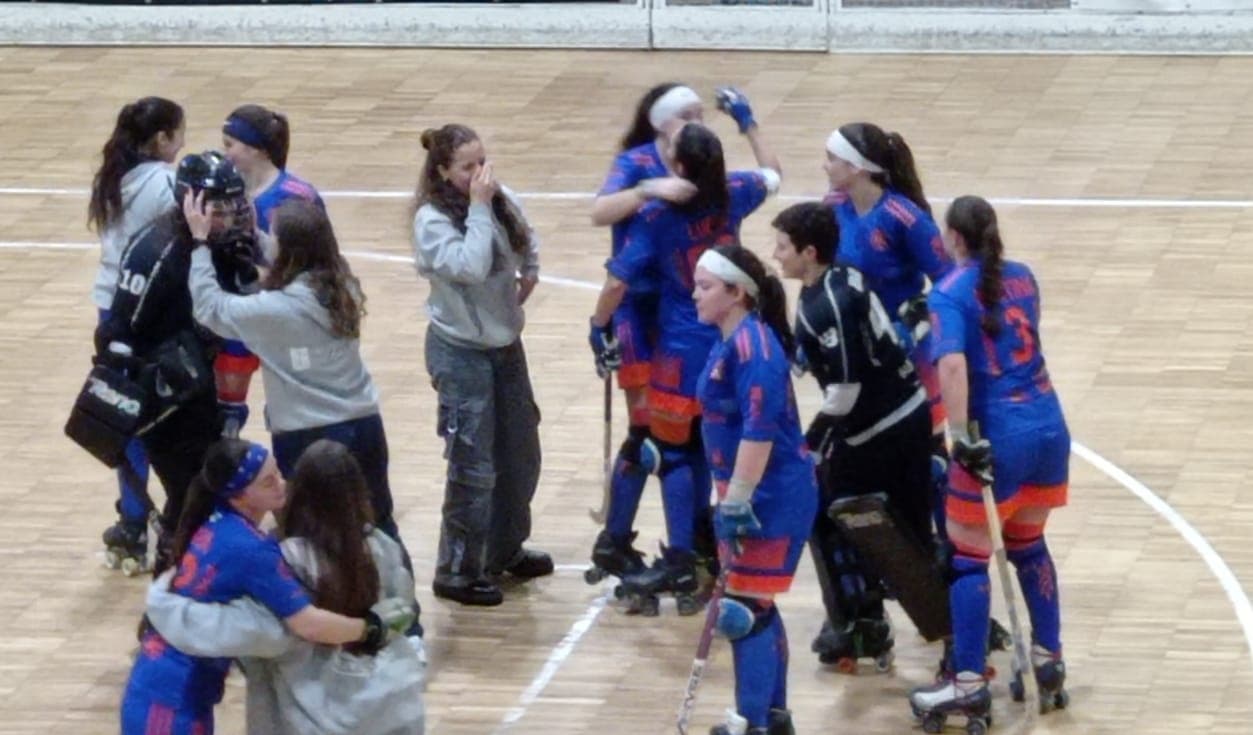 El Hóckey Club Raxoi asciende a la OK Liga Femenina