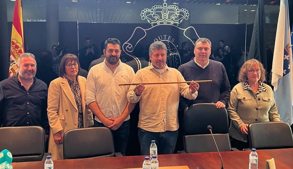 Francisco Calo (PP) asume la alcaldía de Outes tras una moción de censura