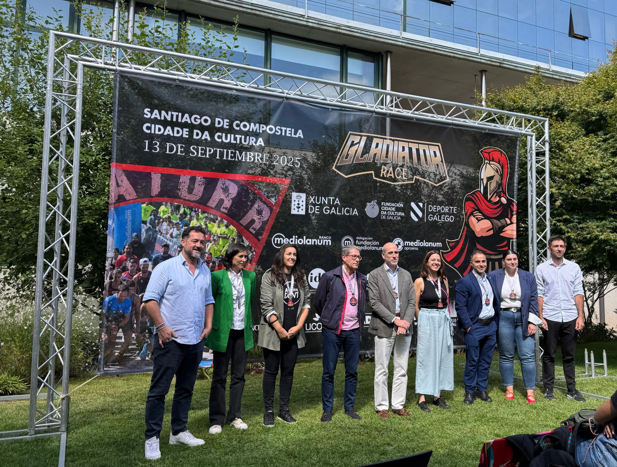 Volve a Gladiator Race Cidade da Cultura con 2.000 participantes, obstáculos e solidariedade