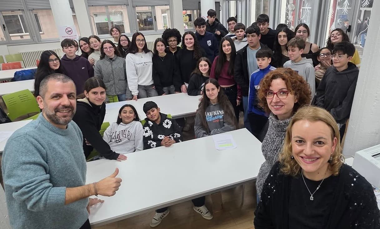 Ana Isabel Álvarez Goyanes, artista plástica, no Fala que Fala: «O galego é un espazo de encontro»