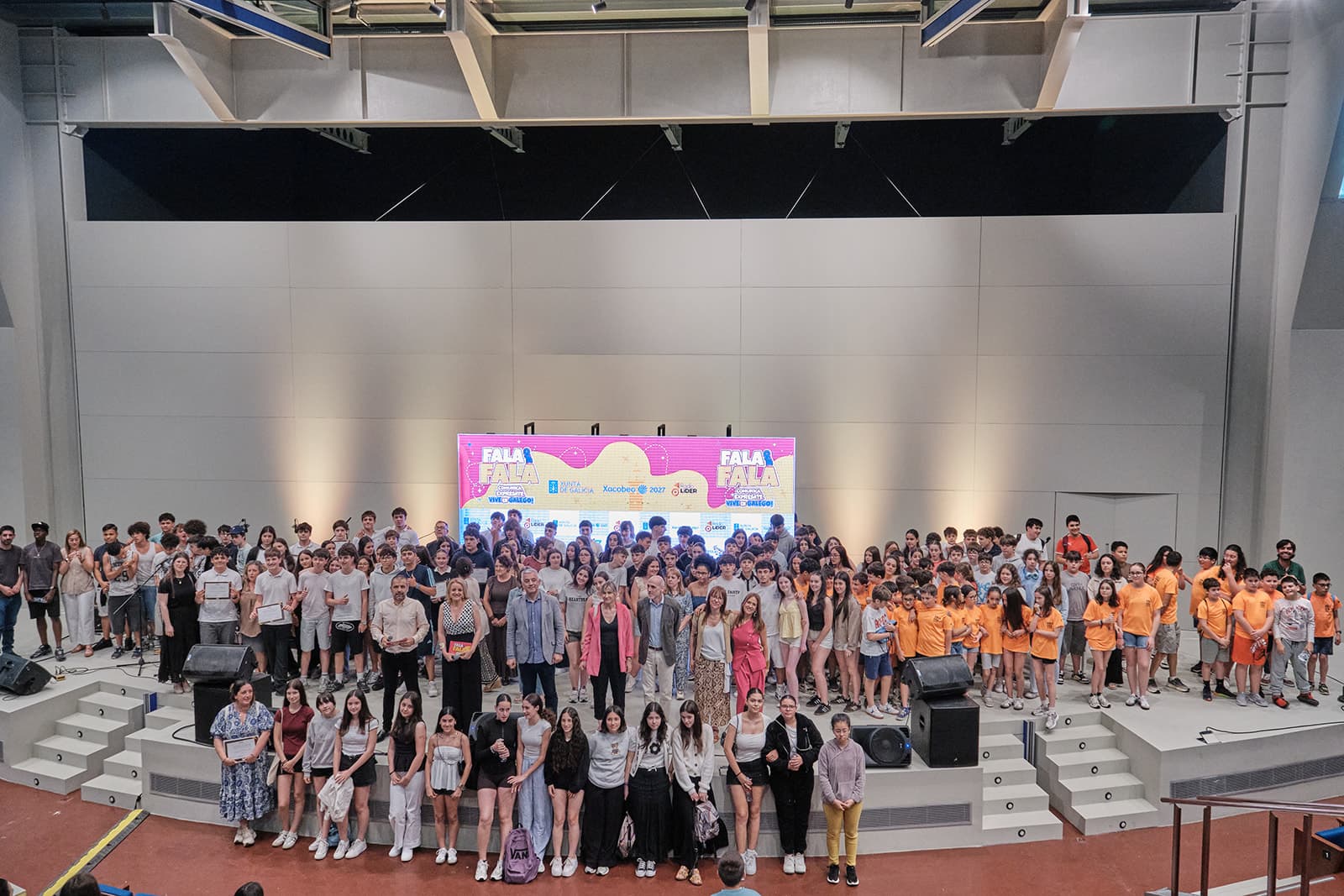 600 estudantes pechan a tempada de Fala que Fala coa aplaudida actuación de Tentáculo Rock